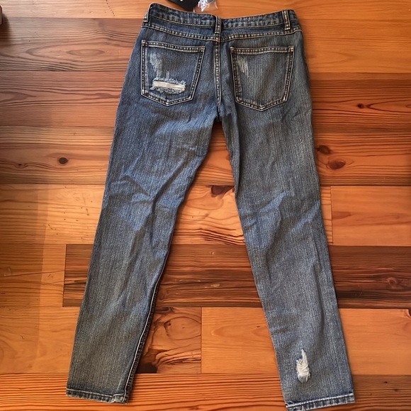 NWT Ripped Jeans - Picture 2 of 7